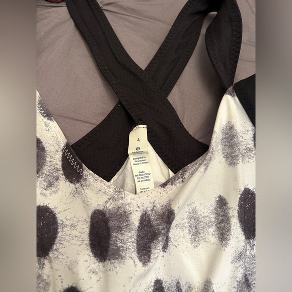 Lululemon jumper - Picture 8 of 11